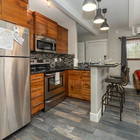 קנב The Flagstone Boutique Inn & Suites מראה חיצוני תמונה