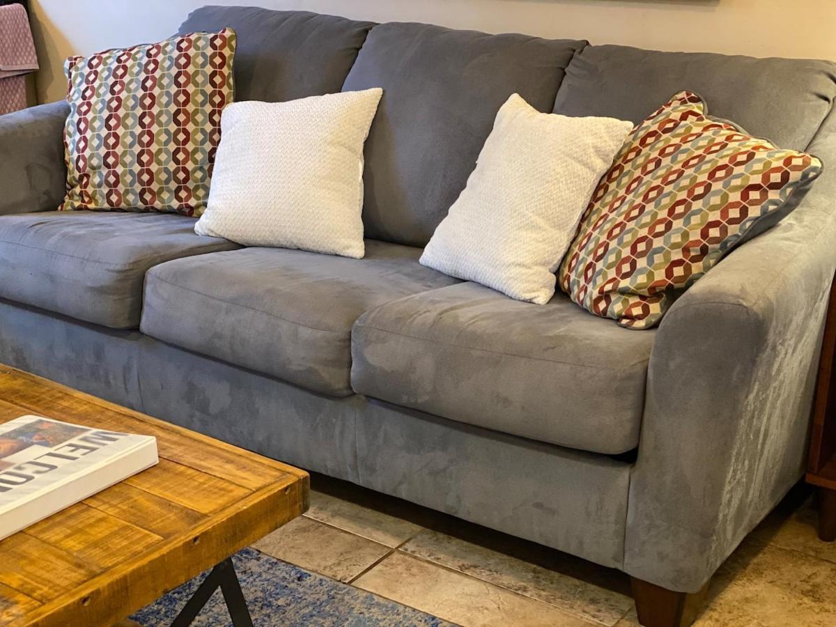 קנב The Flagstone Boutique Inn & Suites מראה חיצוני תמונה