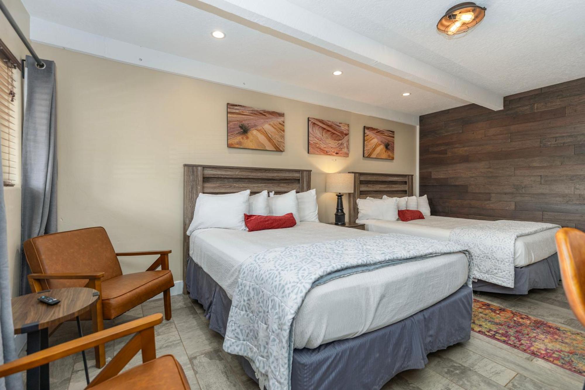 קנב The Flagstone Boutique Inn & Suites מראה חיצוני תמונה